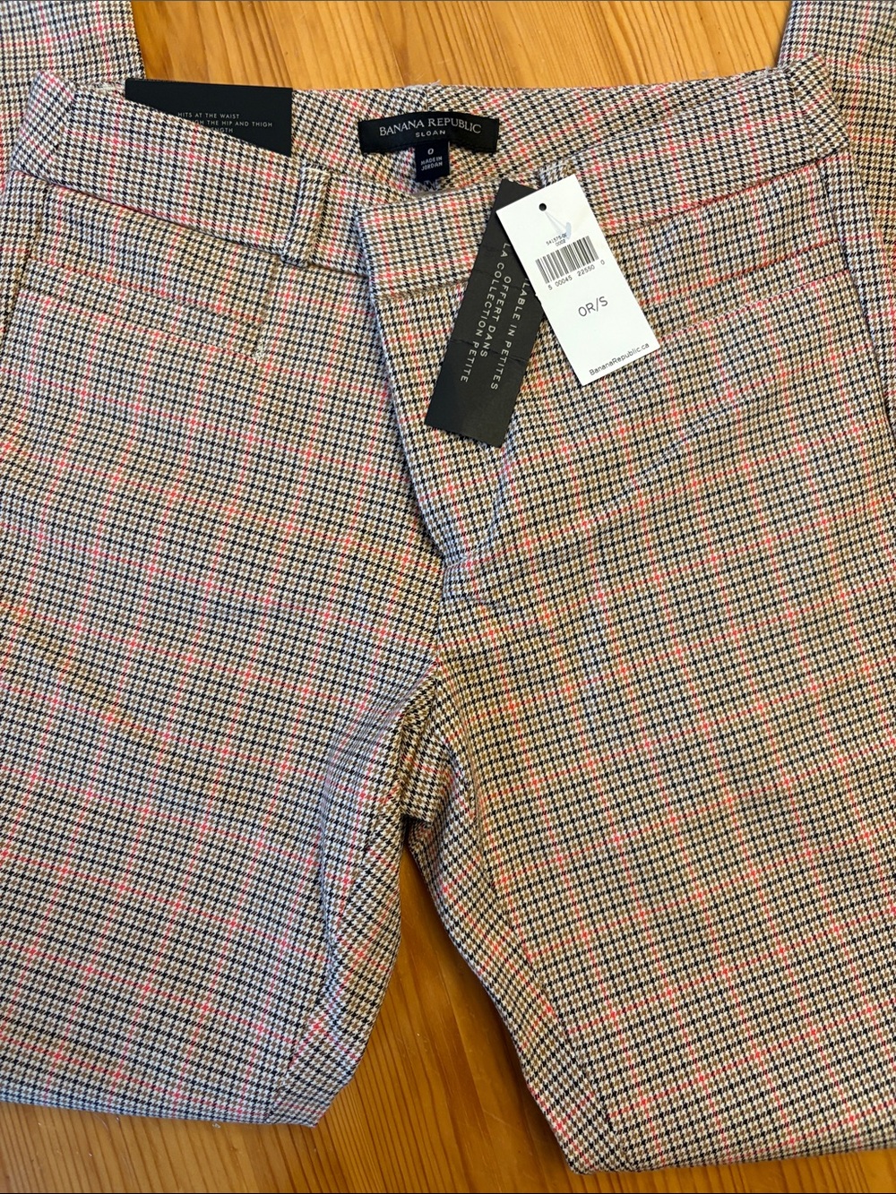 Banana Republic Men’s Plaid Flat Front Shorts in Black, White & Pink